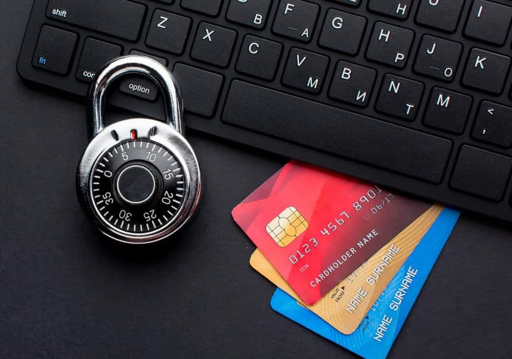 7 Tips Menjaga Keamanan Data Pengguna Layanan E-Commerce (1)